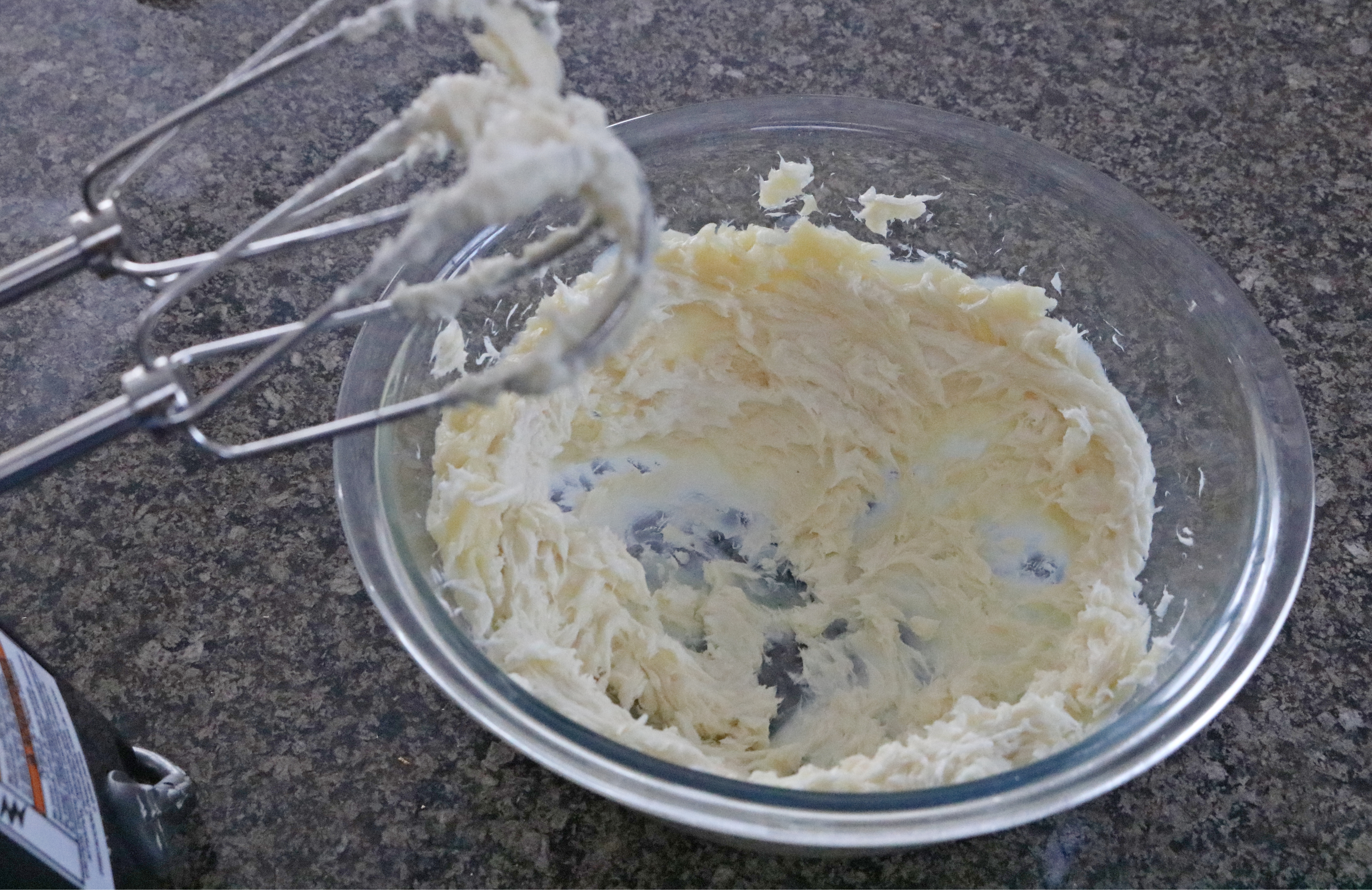 Foot-Softening DIY Lotion with Lemongrass